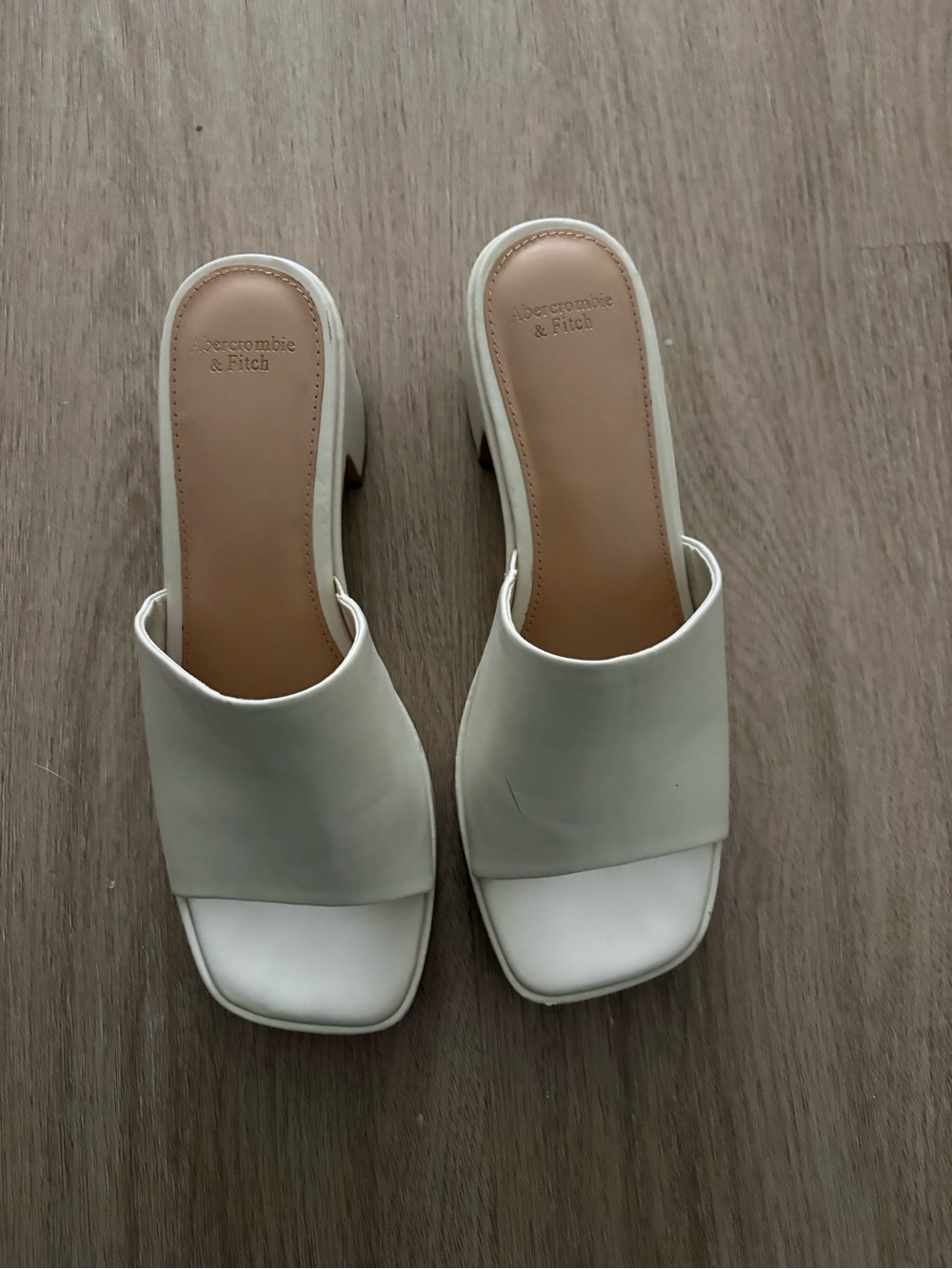 Abercrombie & Fitch Women's Off-White Square Toe Slide Mules